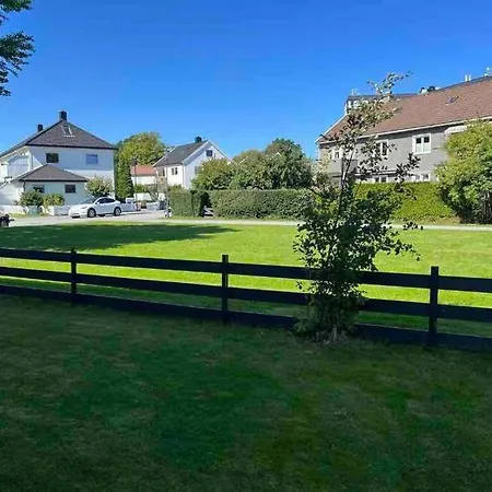 Apartament Lys Retro Sentralt I