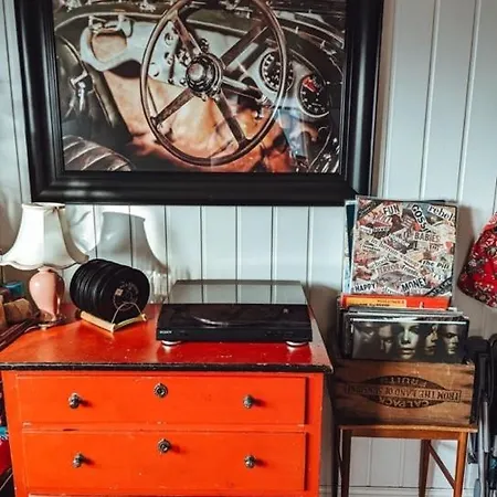 Apartament Lys Retro Sentralt I Kristiansand